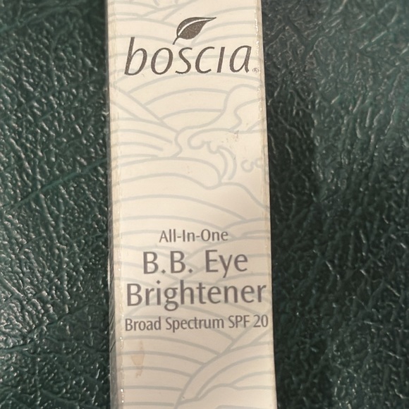Boscia all in one abv eye brightener. New in box. - Picture 2 of 3